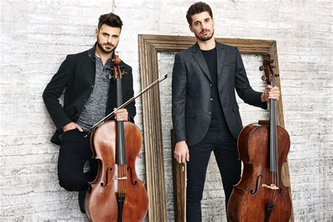 2CELLOS .
